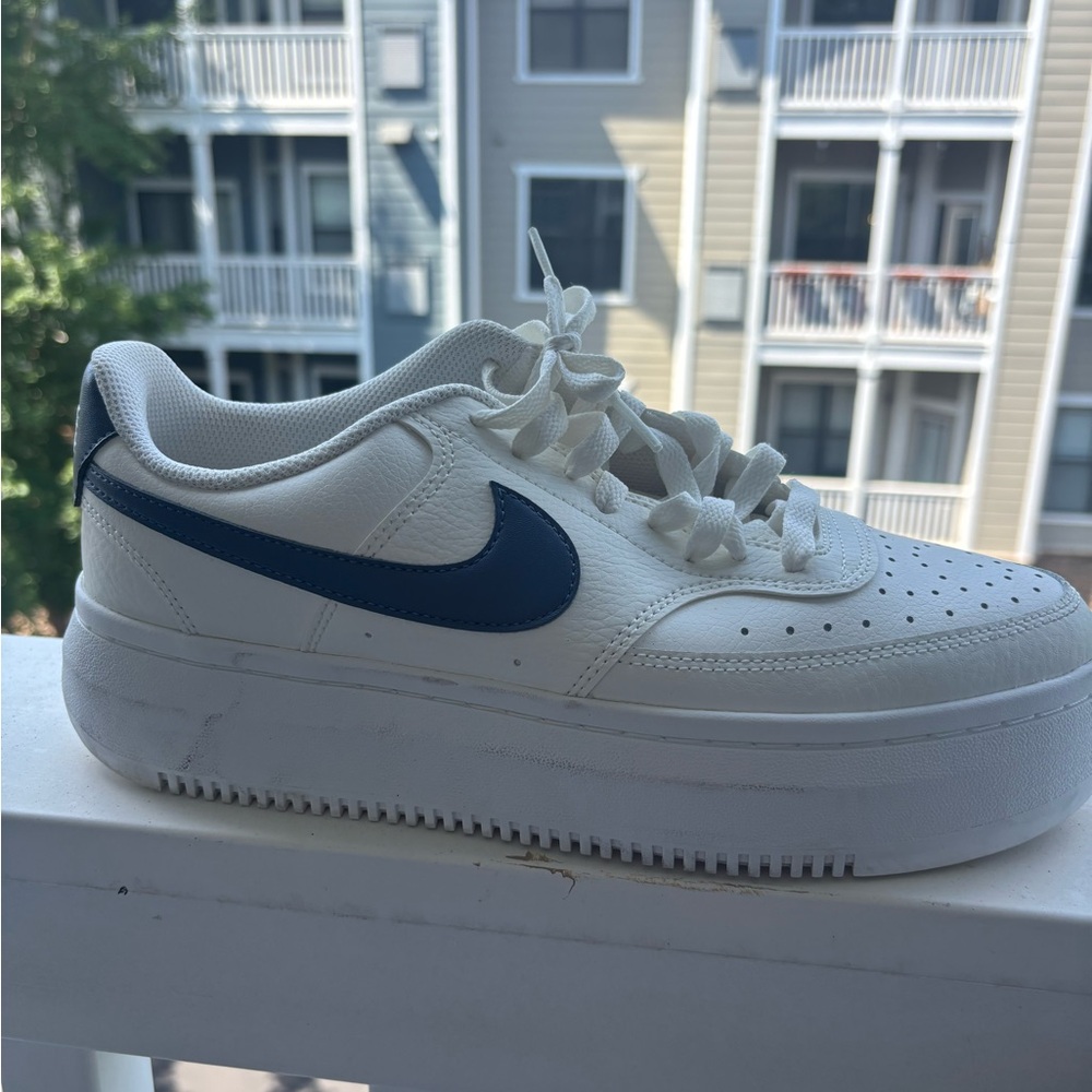 Nike Court Vision Alta